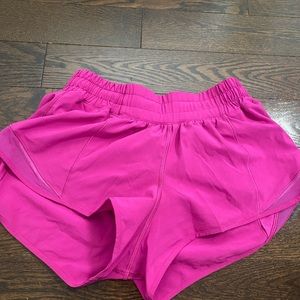 Lululemon hotty hot short
